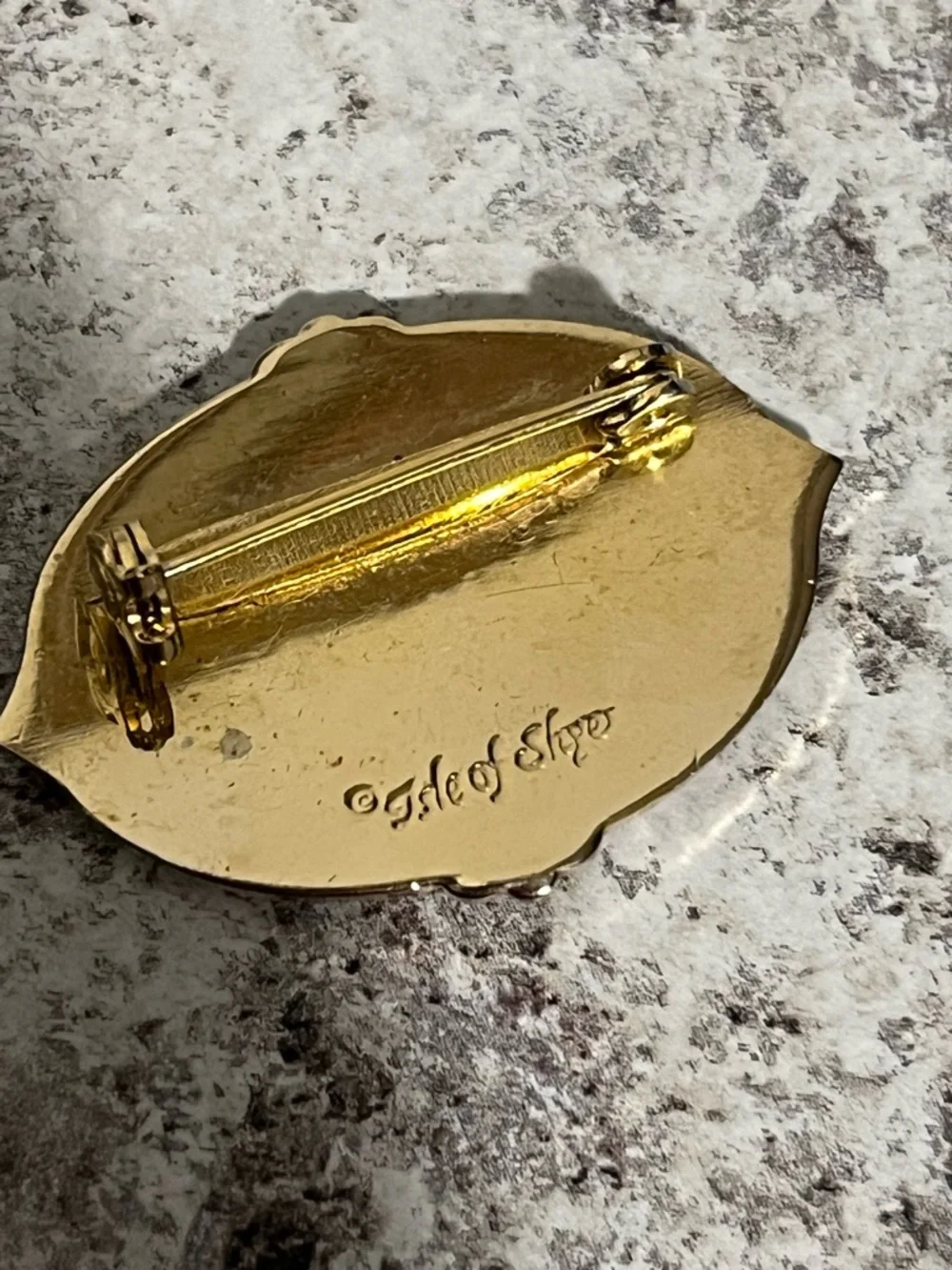 Vintage Cloisonne Isle of Skyes Pink and Gold Tone Brooch/Pin - Picture 4 of 6